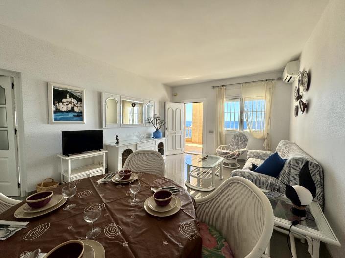 Image No.6-3 Bed House for sale