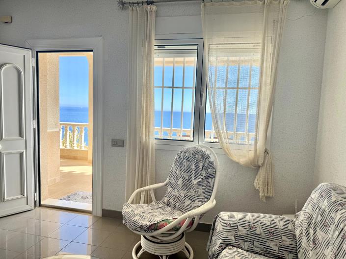 Image No.9-3 Bed House for sale