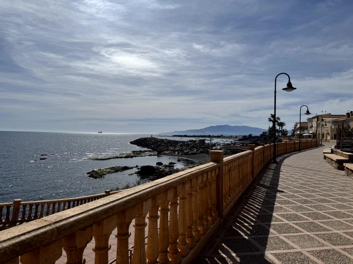 Image No.51-3 Bed House for sale