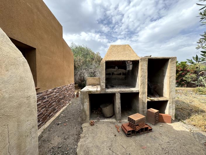 Image No.8-3 Bed Country House for sale