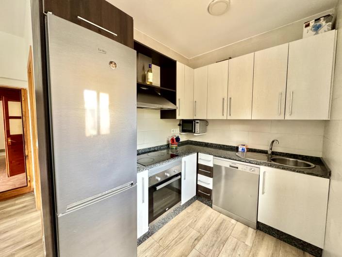 Image No.11-3 Bed Country House for sale