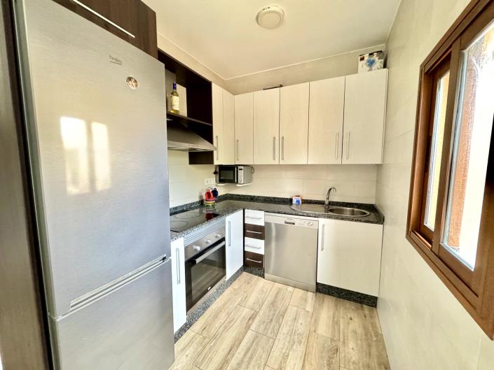 Image No.12-3 Bed Country House for sale