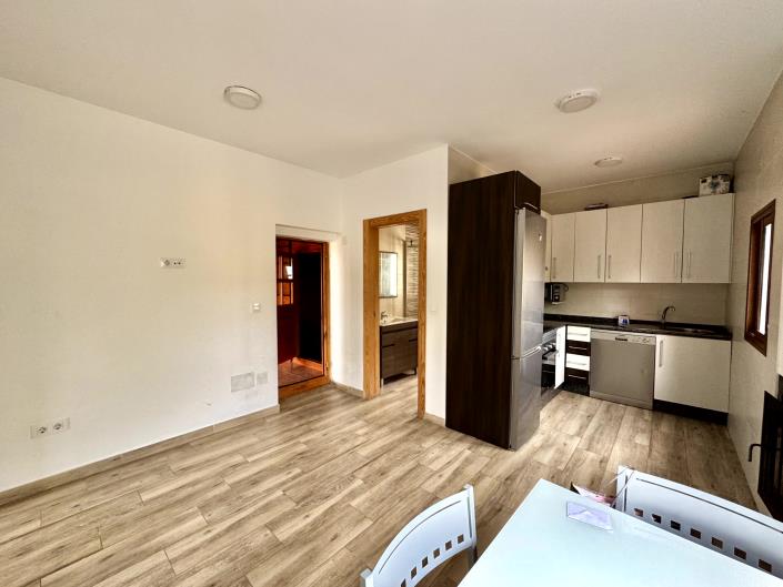 Image No.14-3 Bed Country House for sale