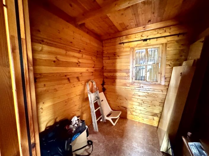 Image No.18-3 Bed Country House for sale