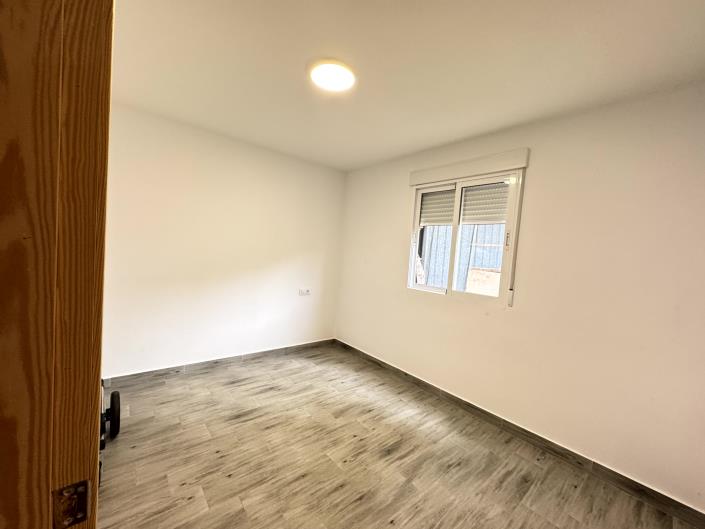 Image No.26-3 Bed Country House for sale