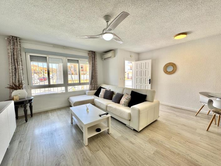 Image No.10-4 Bed Semi-Detached for sale