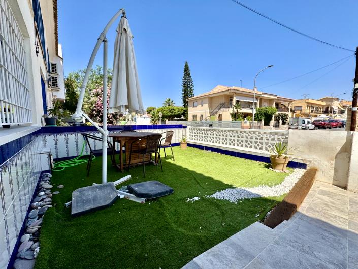 Image No.13-4 Bed Semi-Detached for sale