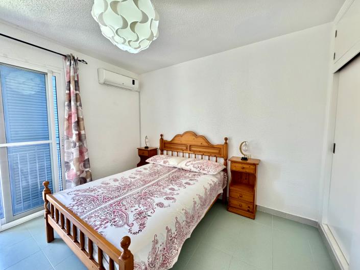 Image No.32-4 Bed Semi-Detached for sale