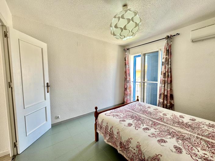 Image No.35-4 Bed Semi-Detached for sale