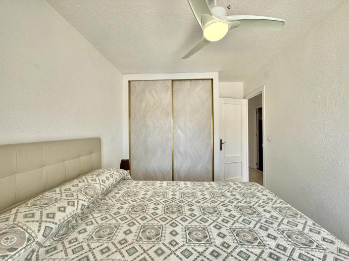 Image No.42-4 Bed Semi-Detached for sale