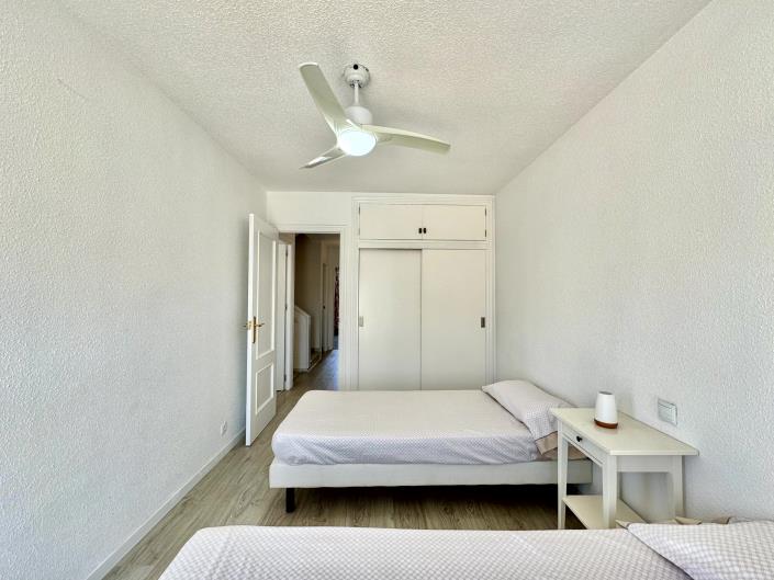 Image No.46-4 Bed Semi-Detached for sale