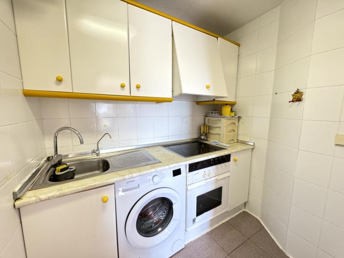 Image No.23-2 Bed Apartment for sale