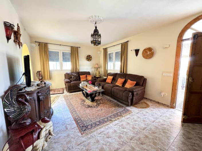 Image No.5-4 Bed Country Property for sale