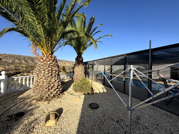 Image No.29-4 Bed Country Property for sale