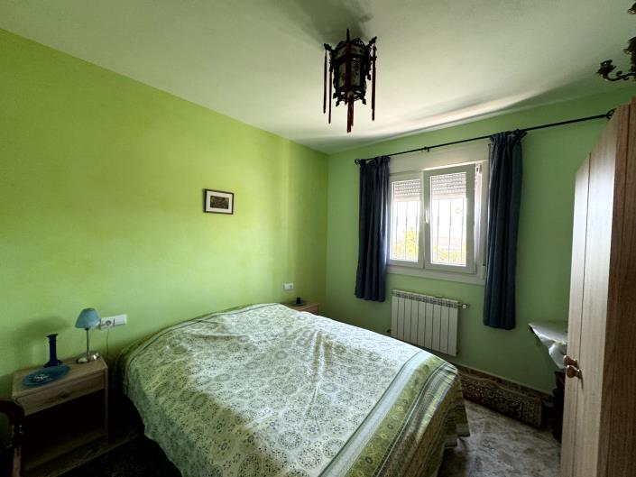 Image No.46-4 Bed Country Property for sale