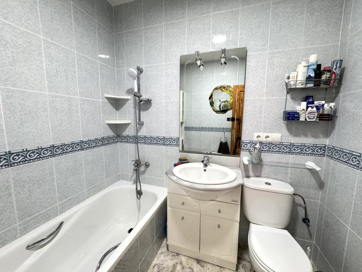 Image No.56-4 Bed Country Property for sale