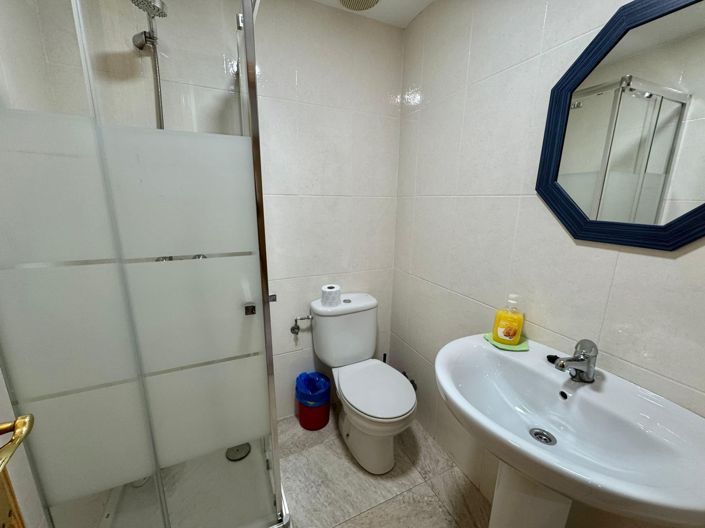 Image No.21-4 Bed Townhouse for sale
