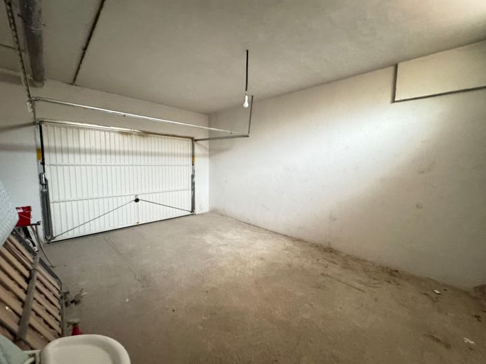 Image No.24-4 Bed Townhouse for sale