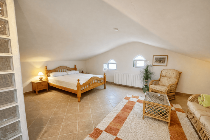 Image No.13-3 Bed Country House for sale