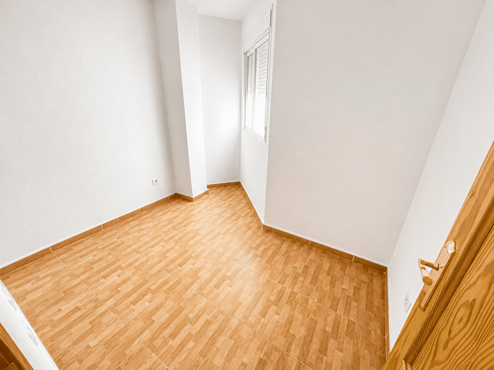 Image No.13-3 Bed Apartment for sale