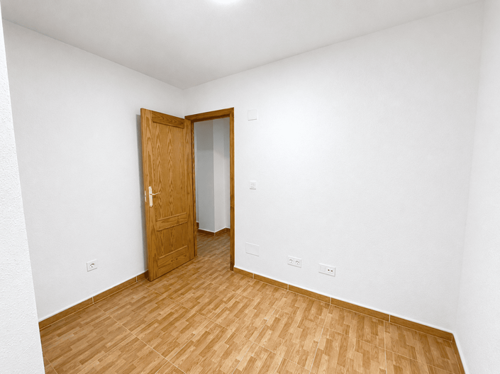 Image No.9-3 Bed Apartment for sale