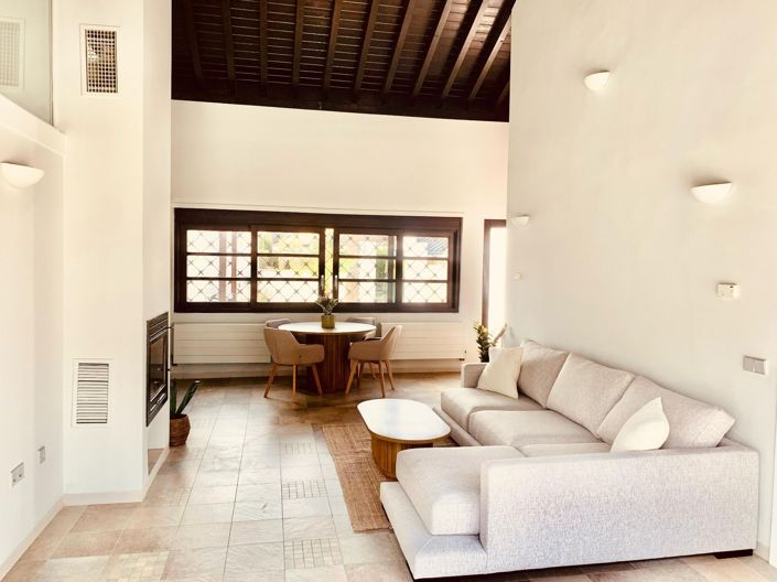 Image No.19-4 Bed Villa for sale