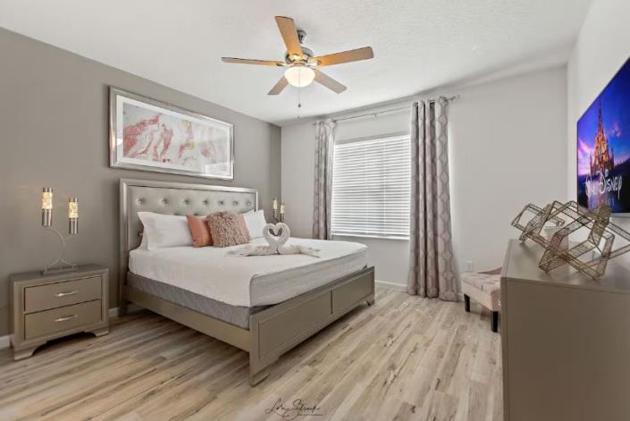 Image No.23-12 Bed House for sale