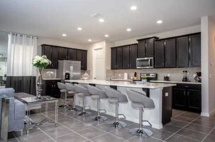 Image No.14-9 Bed House for sale