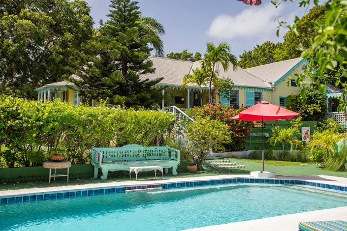 Image No.13-9 Bed Property for sale