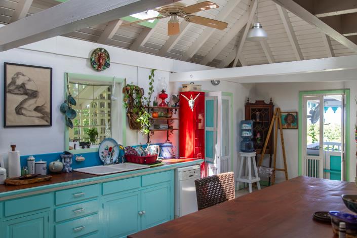 Image No.24-9 Bed Property for sale