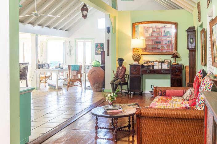 Image No.55-9 Bed Property for sale