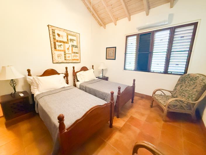 Image No.8-5 Bed House/Villa for sale