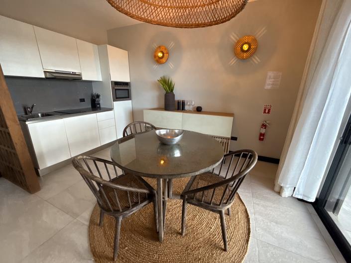 Image No.24-1 Bed Condo for sale