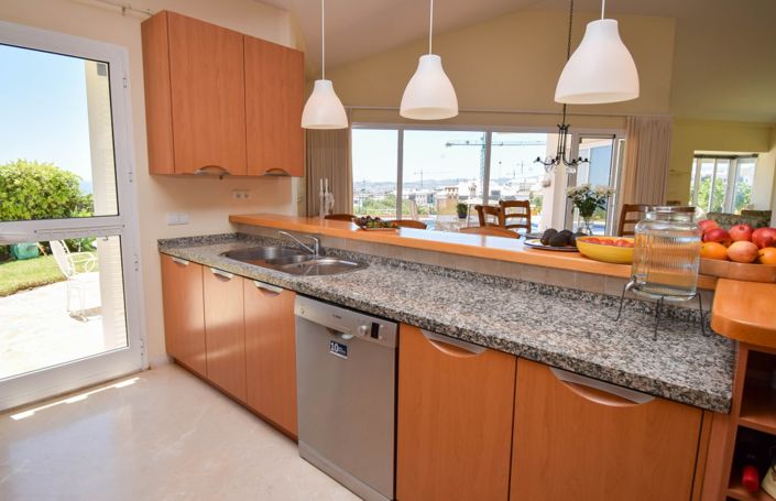 Image No.19-3 Bed Villa for sale