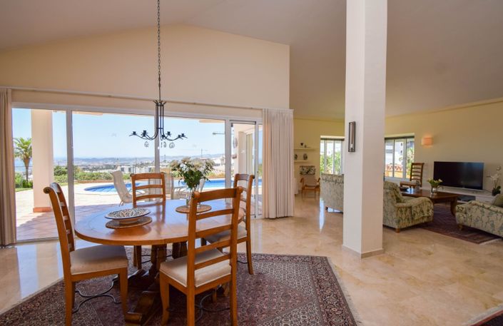 Image No.9-3 Bed Villa for sale