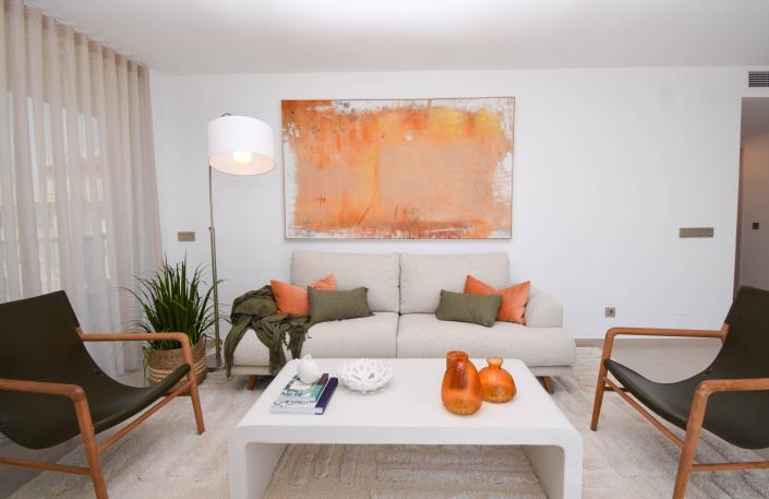 Image No.20-3 Bed Property for sale