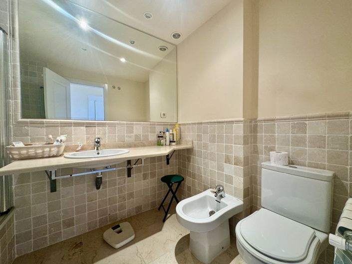 Image No.22-2 Bed Apartment for sale