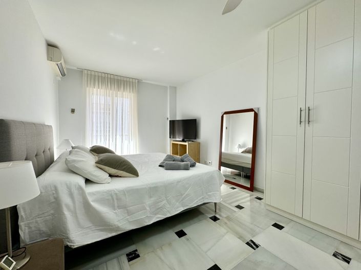 Image No.14-3 Bed Apartment for sale