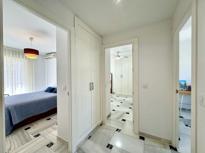 Image No.23-3 Bed Apartment for sale