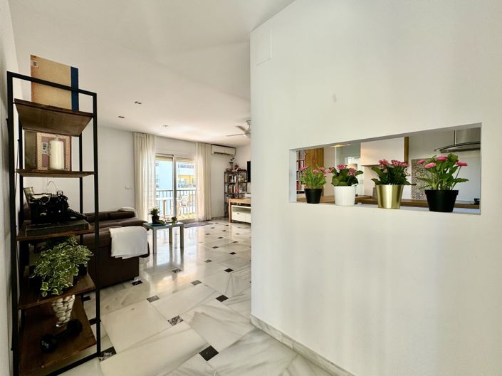 Image No.24-3 Bed Apartment for sale