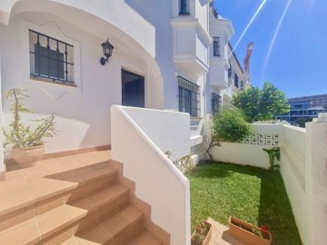 Maison de ville de 3 chambres à vendre à Benalmadena
