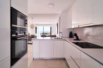 08 Kitchen2