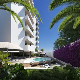 9 Piscina