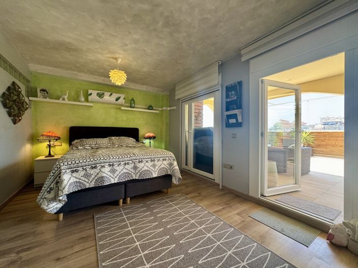 Image No.12-1 Bed Apartment for sale