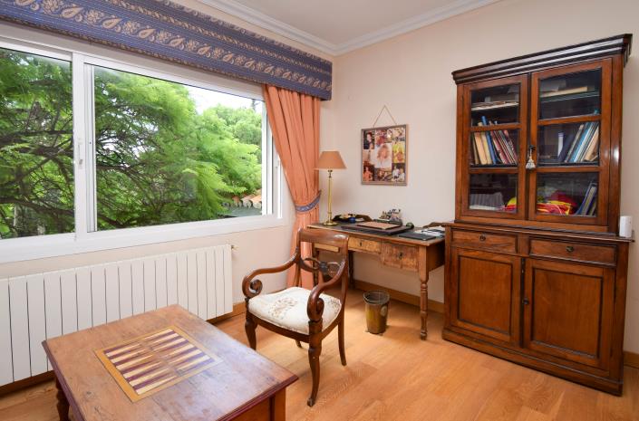 Image No.27-8 Bed Villa for sale