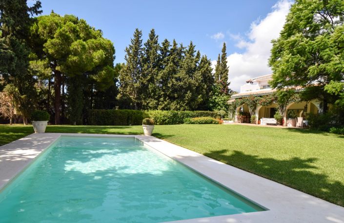 Image No.17-8 Bed Villa for sale