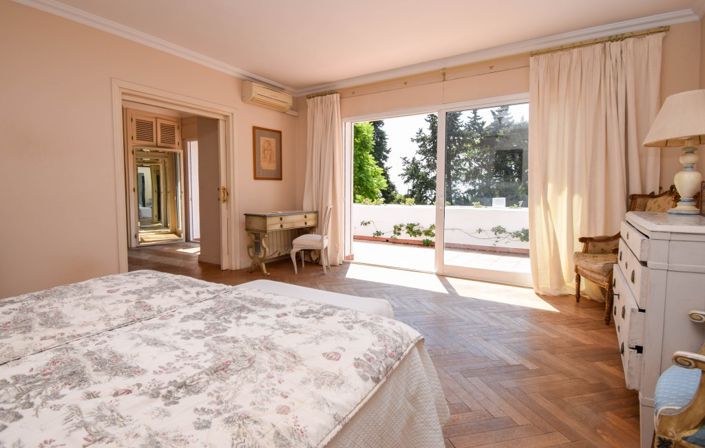 Image No.23-8 Bed Villa for sale