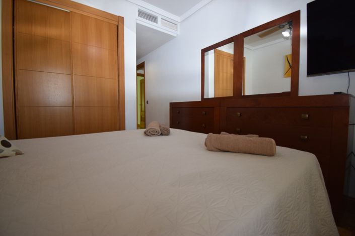 Image No.18-3 Bed Apartment for sale