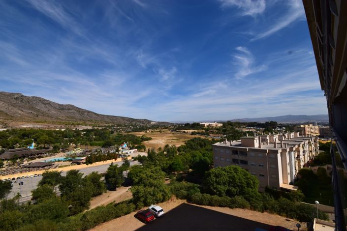 Image No.20-3 Bed Apartment for sale