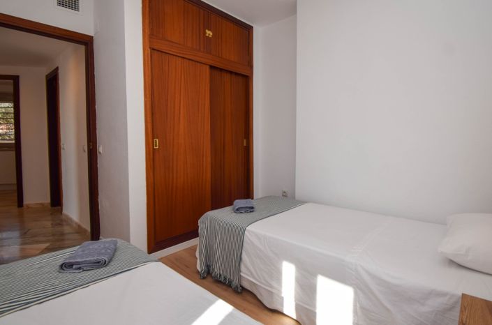 Image No.12-2 Bed Apartment for sale